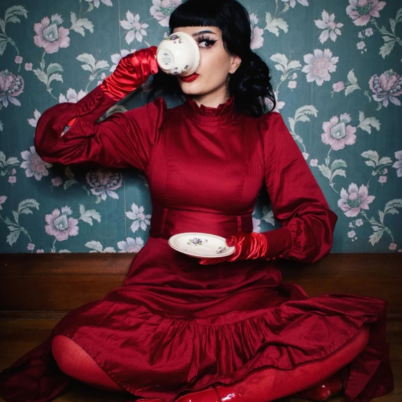 NWT Blackwood Castle The Victoria - Crimson - Picture 2 of 8